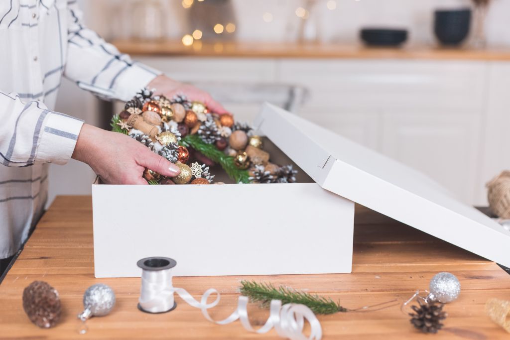 How to Store Wreaths Safely and Efficiently - Christmas World