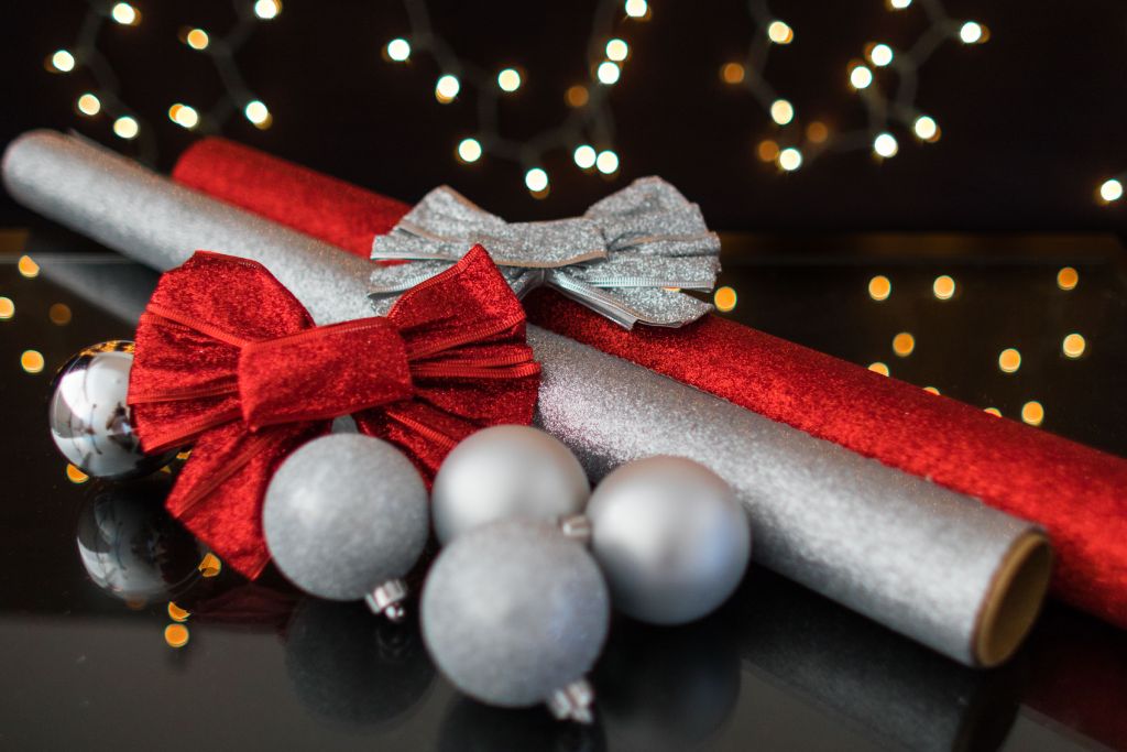 How to Store Wrapping Paper: Avoid Common Missteps - Christmas World
