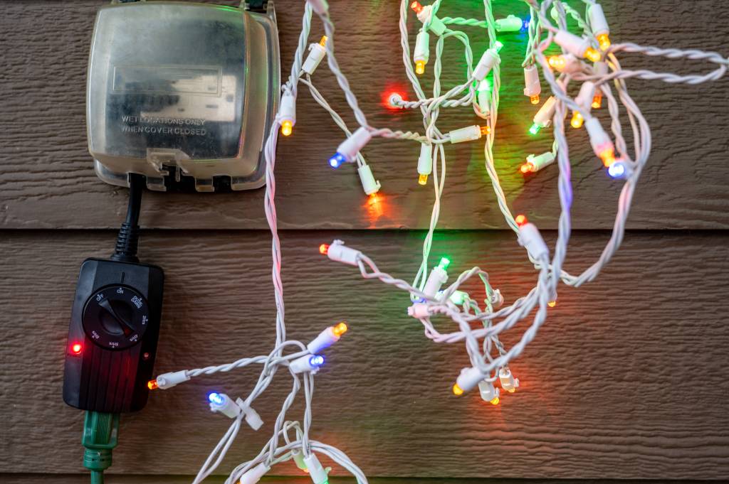 How a Christmas Light Timer Can Save You Time and Energy - Christmas World