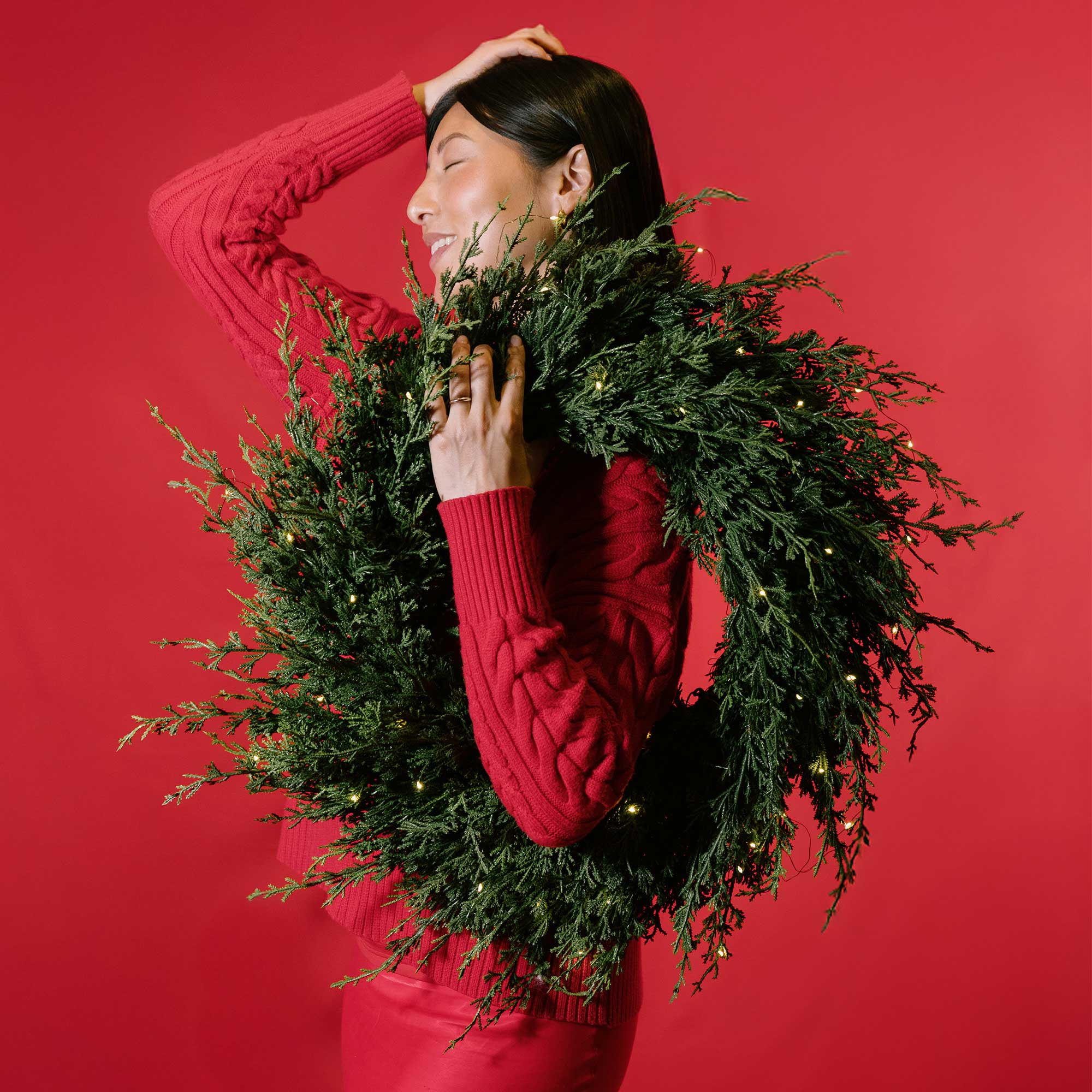 Cypress Pre - Lit LED Wreath - Christmas World