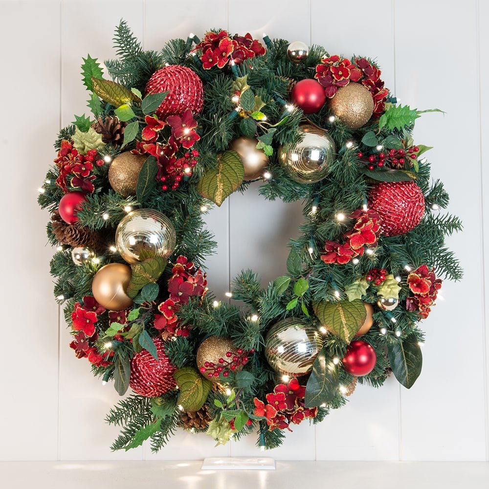 Scarlet Hydrangea Christmas Wreath - Christmas World