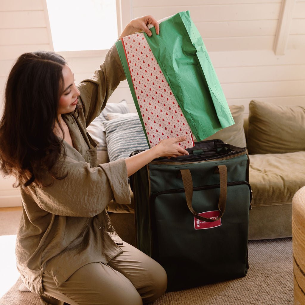 Gift Bag & Tissue Storage - Christmas World