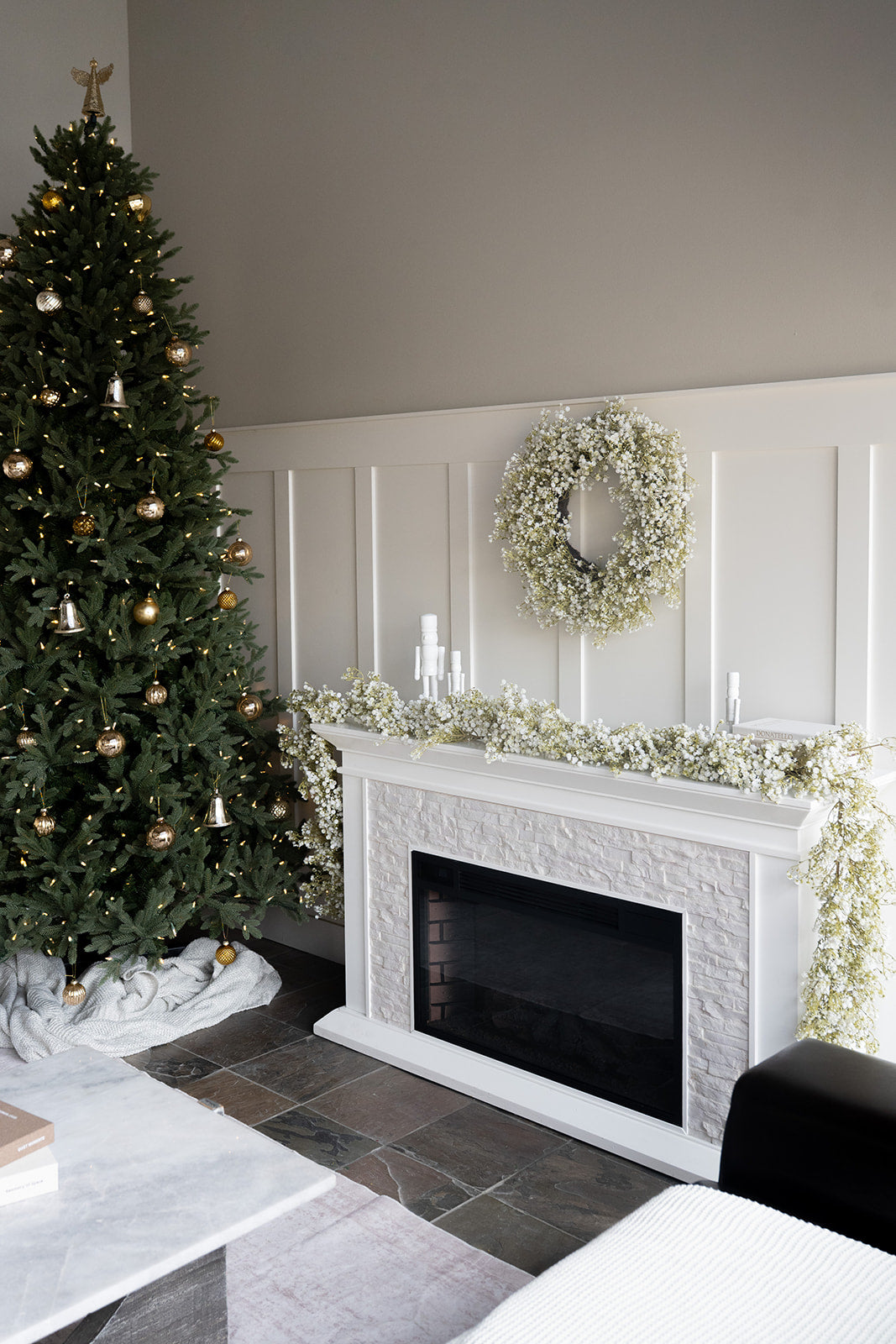 Baby's Breath Garland - Unlit (9 Foot)