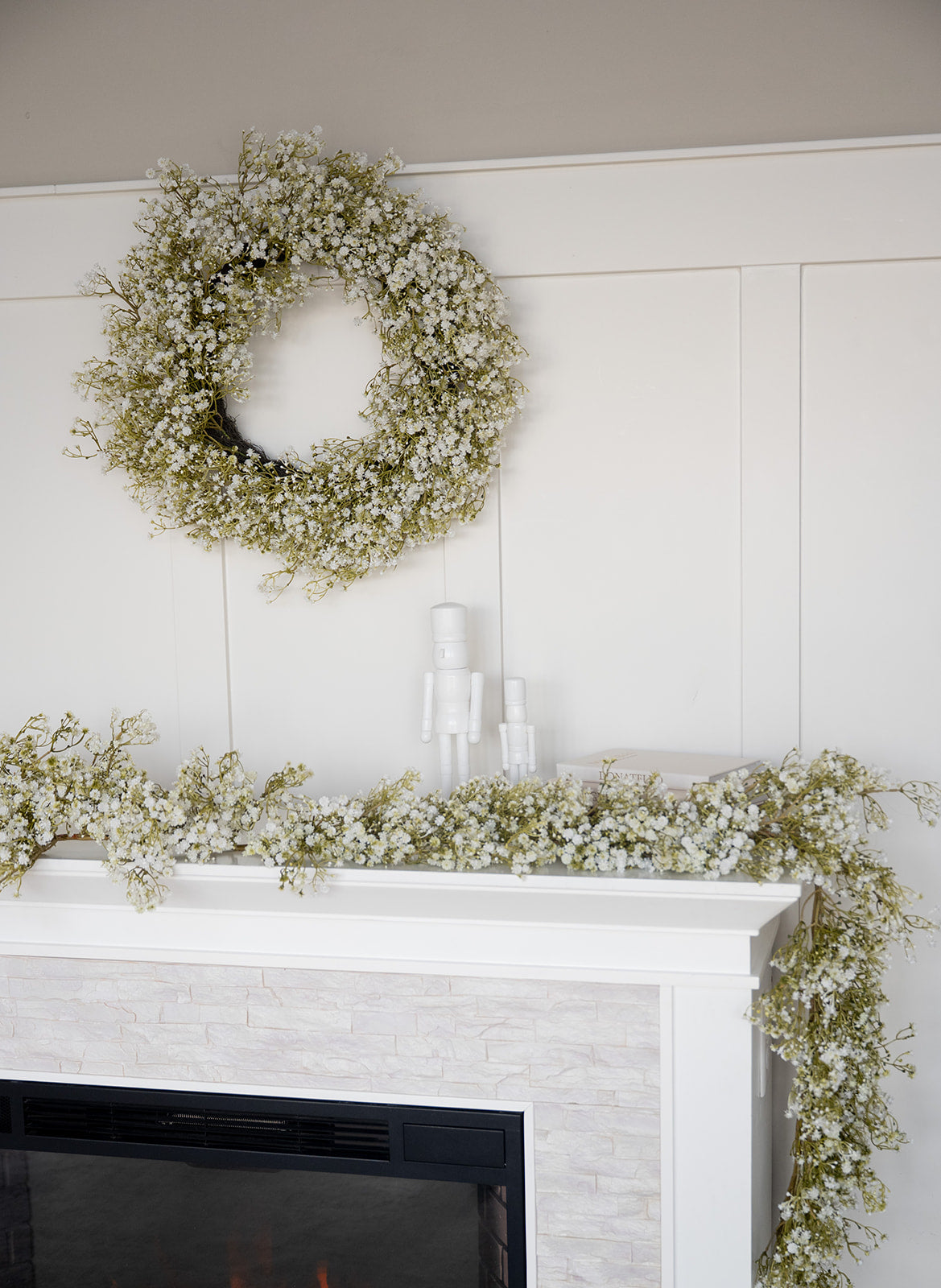 Baby's Breath Garland - Unlit (9 Foot)