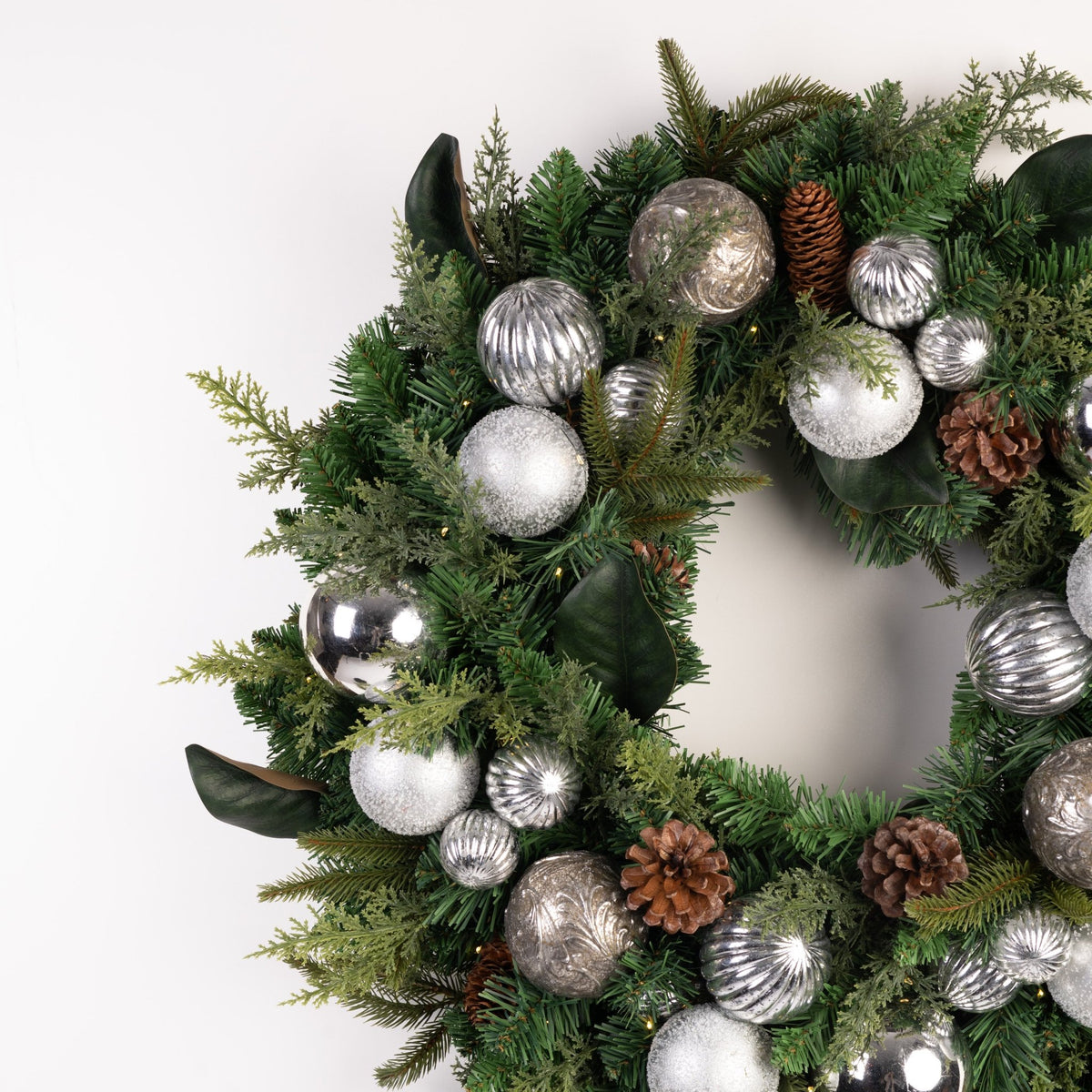 Silver & Pine Signature Wreath - Christmas World