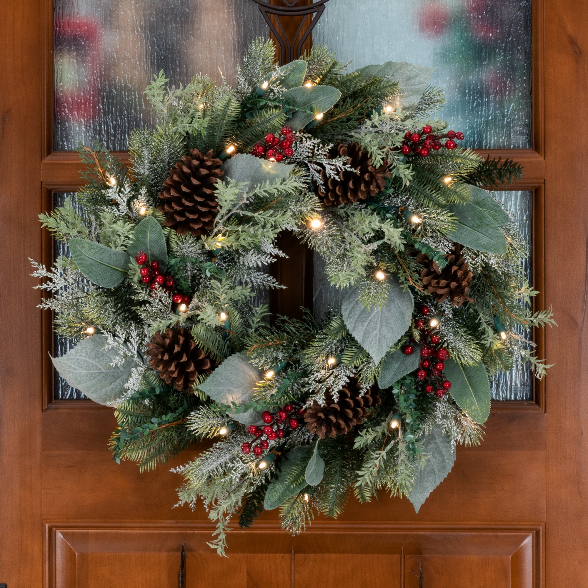 Winter Frost LED Wreath - Christmas World
