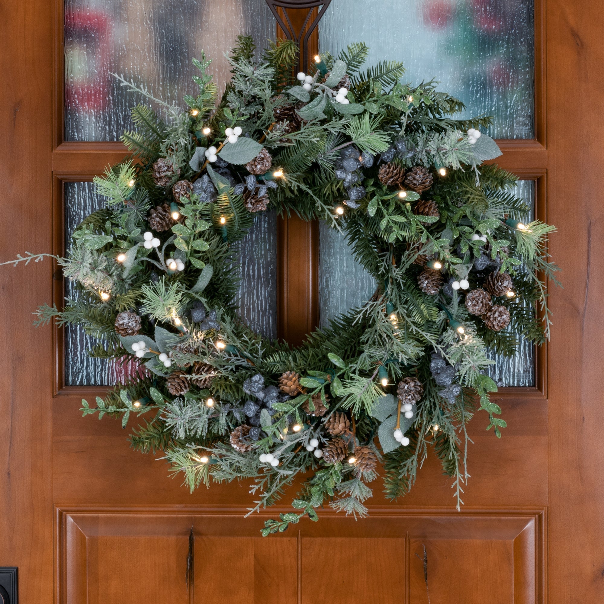 Rustic White Berry LED Wreath - Christmas World
