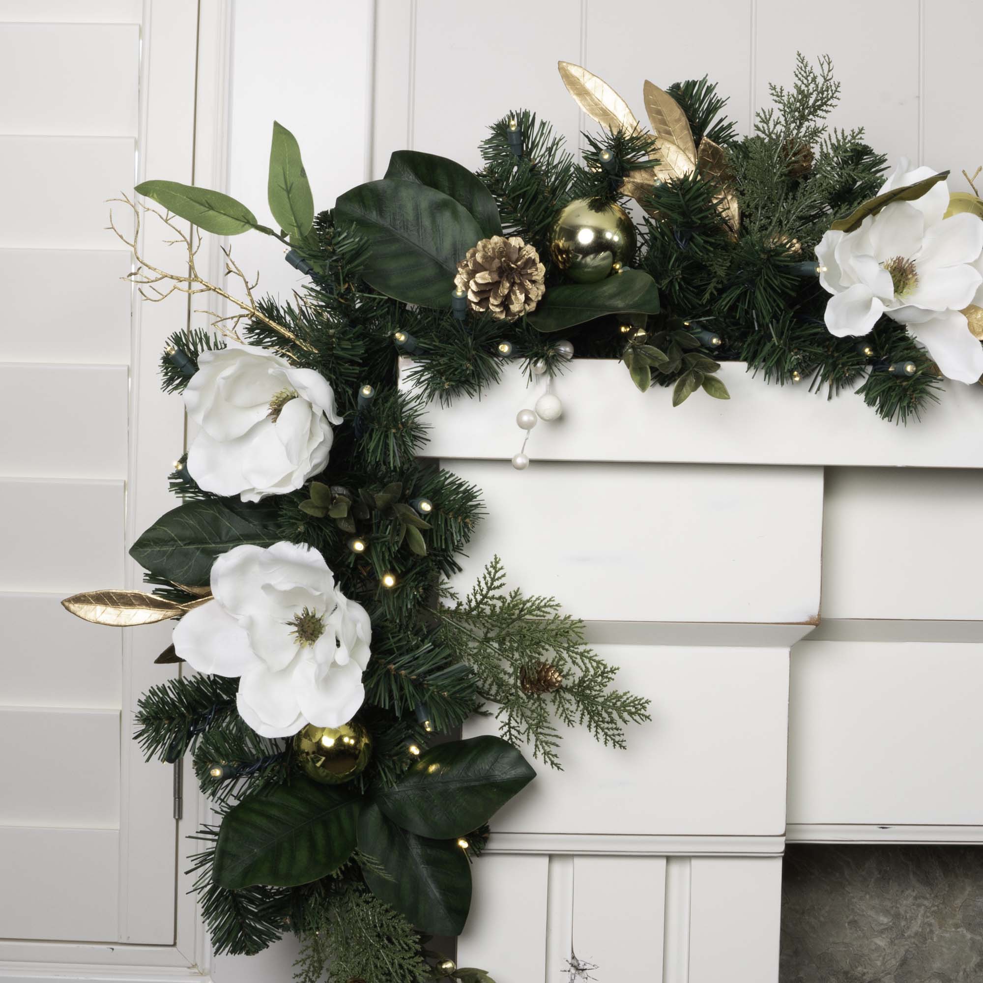 White Gold Magnolia Christmas Garland - Christmas World