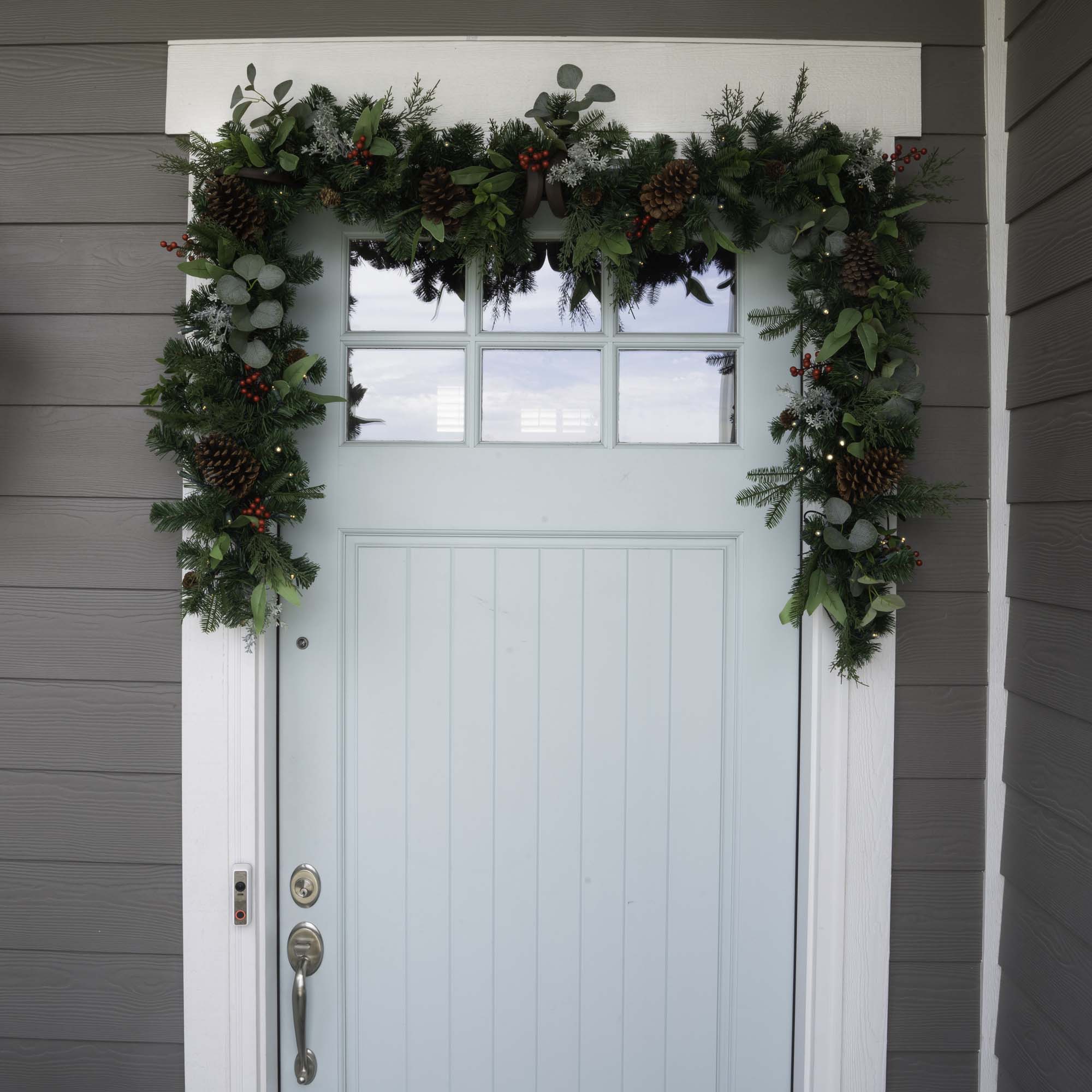 Christmas Woods Christmas Garland - Christmas World