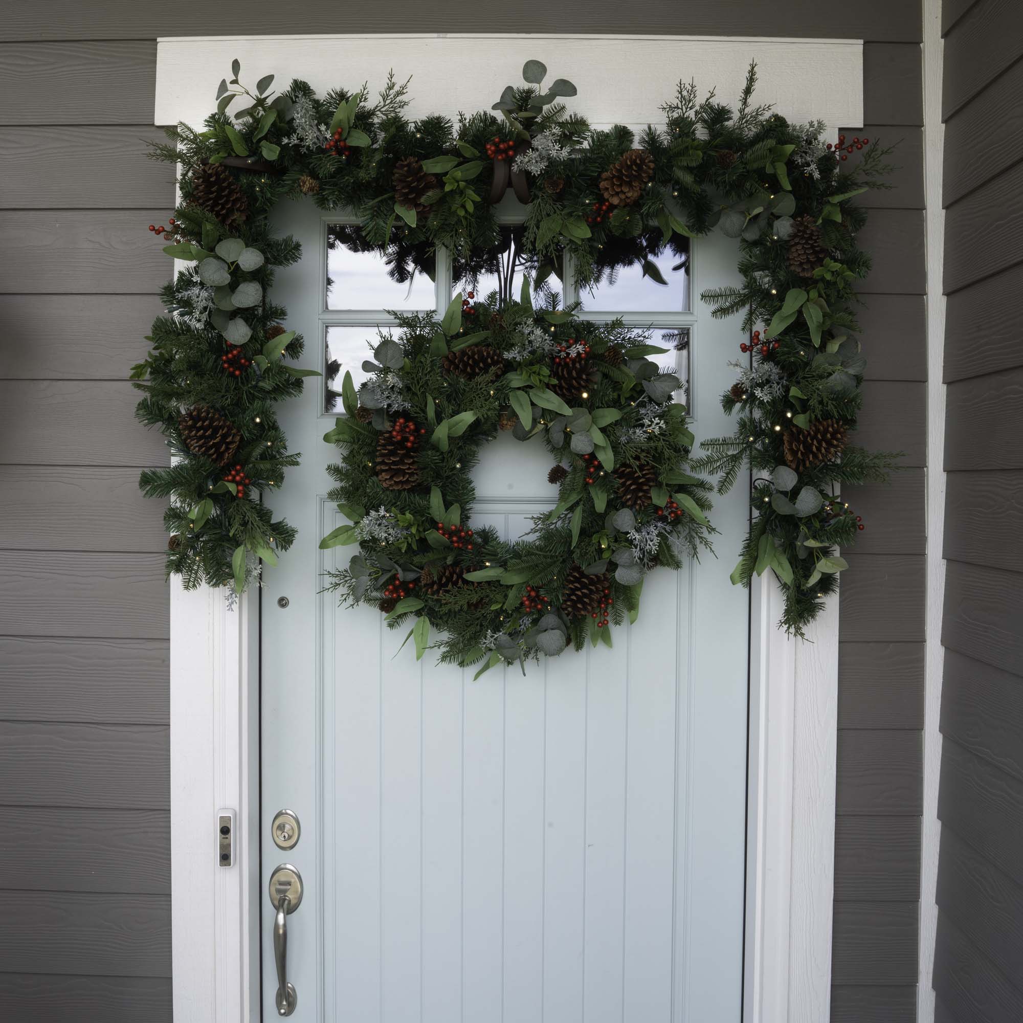 Christmas Woods Christmas Garland - Christmas World