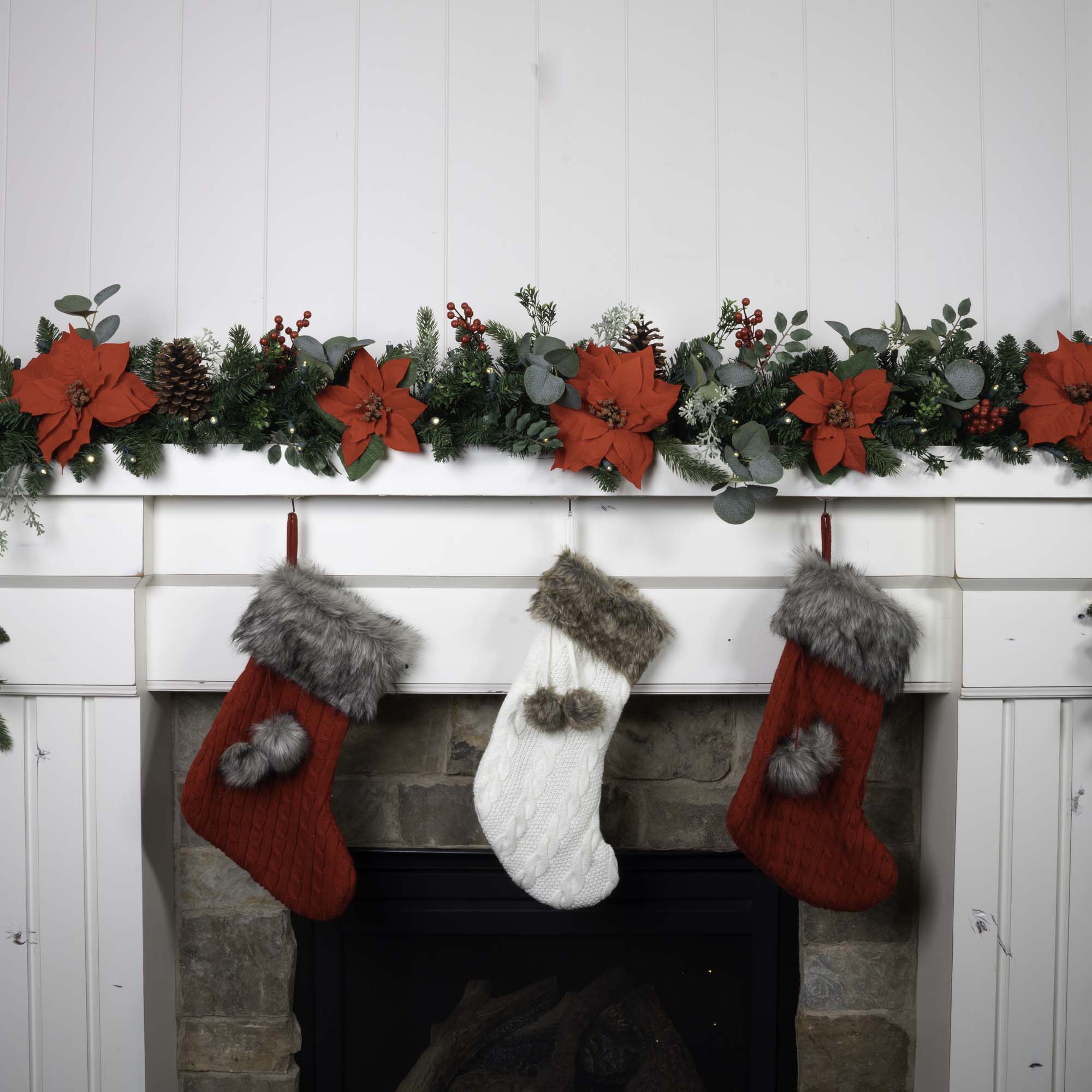 Christmas Poinsettia Christmas Garland - Christmas World