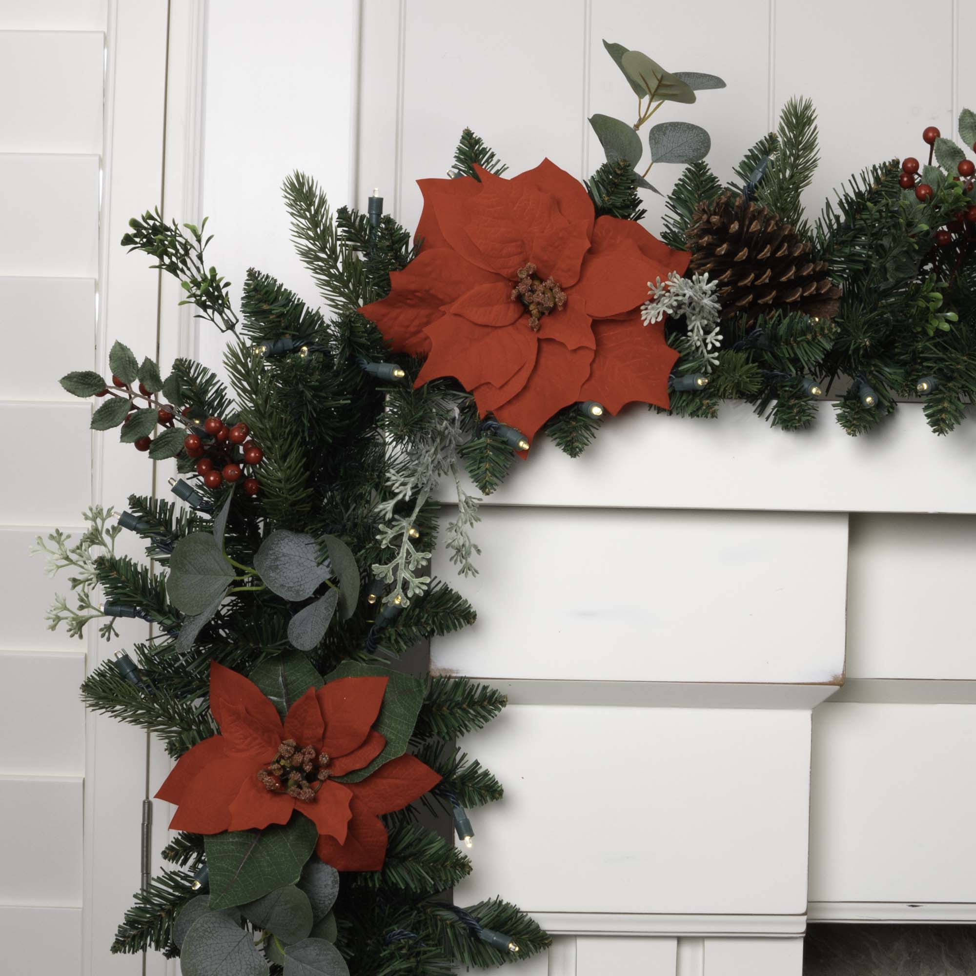 Christmas Poinsettia Christmas Garland - Christmas World