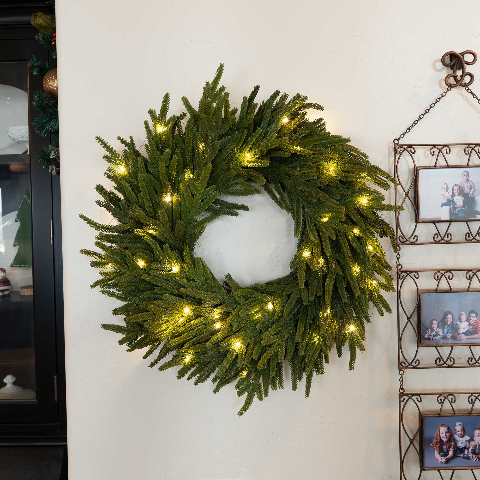 Norfolk Pre - Lit LED Wreath - Christmas World