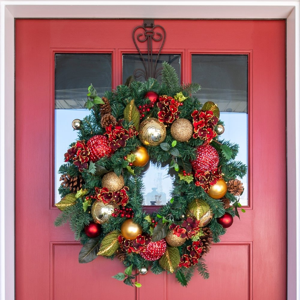 Scarlet Hydrangea Christmas Wreath - Christmas World
