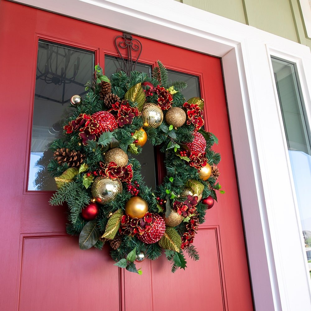 Scarlet Hydrangea Christmas Wreath - Christmas World