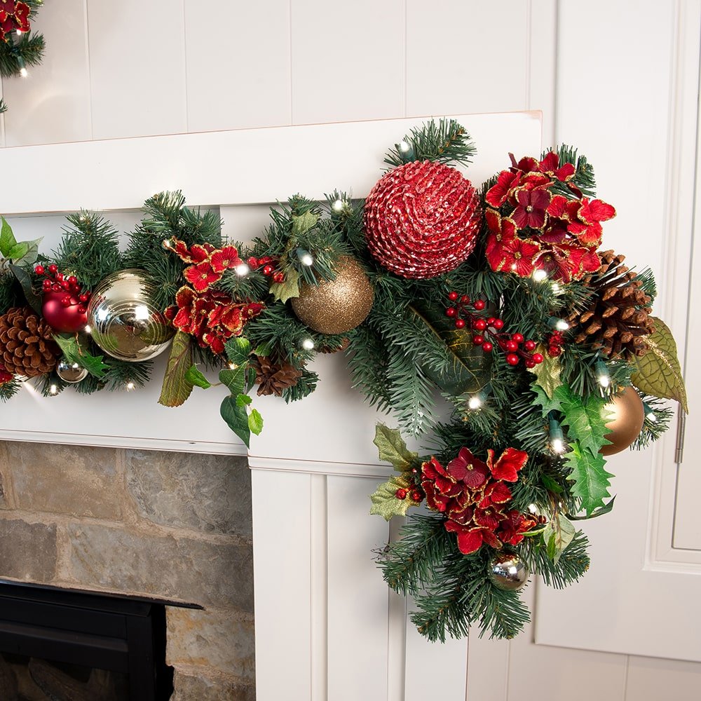 Scarlet Hydrangea Garland - Christmas World