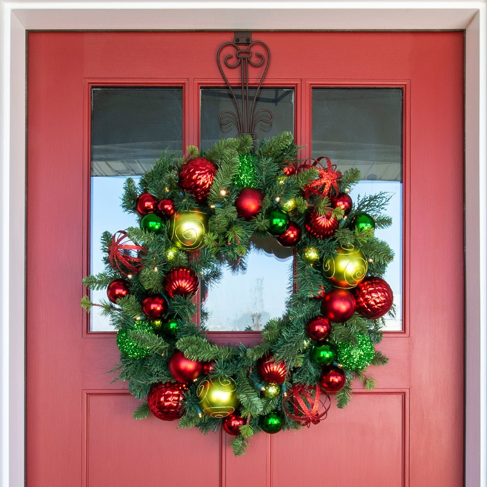 Festive Holiday Wreath - Christmas World