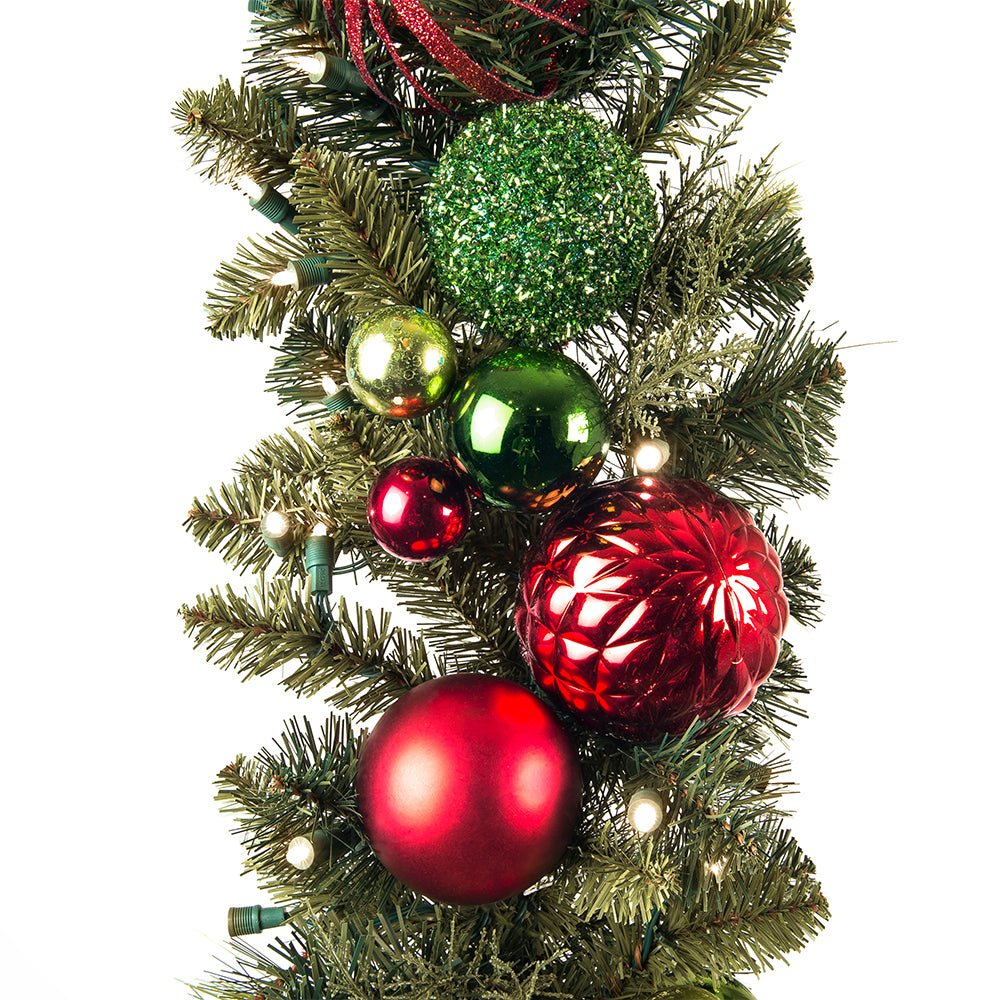 Festive Holiday Garland - Christmas World
