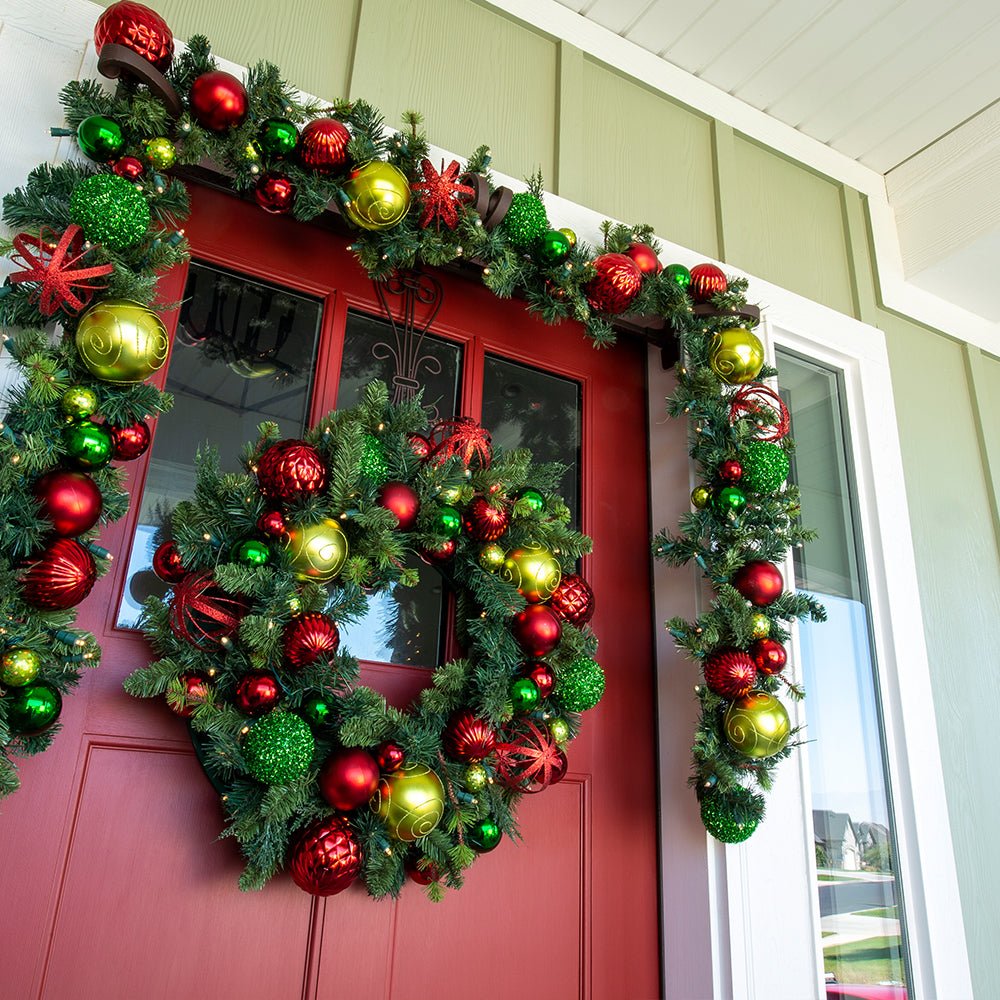 Festive Holiday Garland - Christmas World