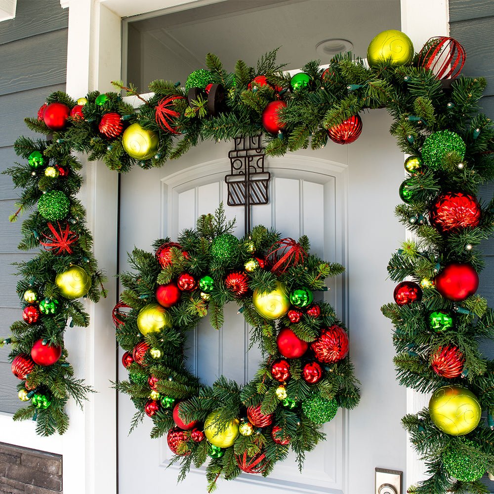 Festive Holiday Garland - Christmas World