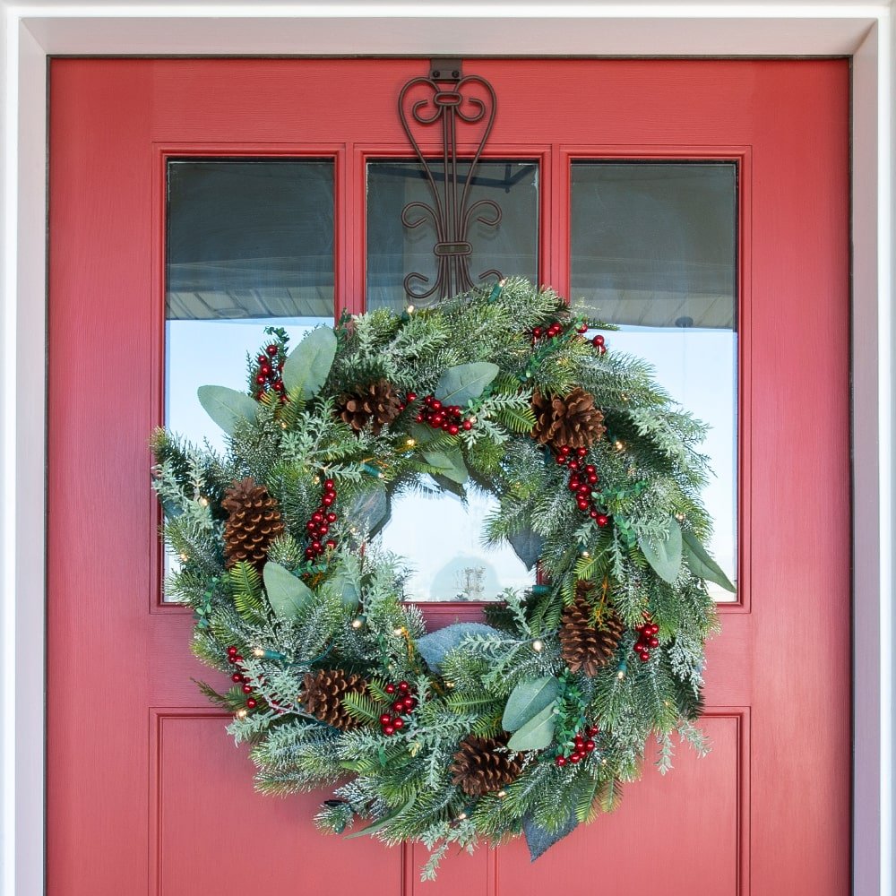 Winter Frost LED Wreath - Christmas World