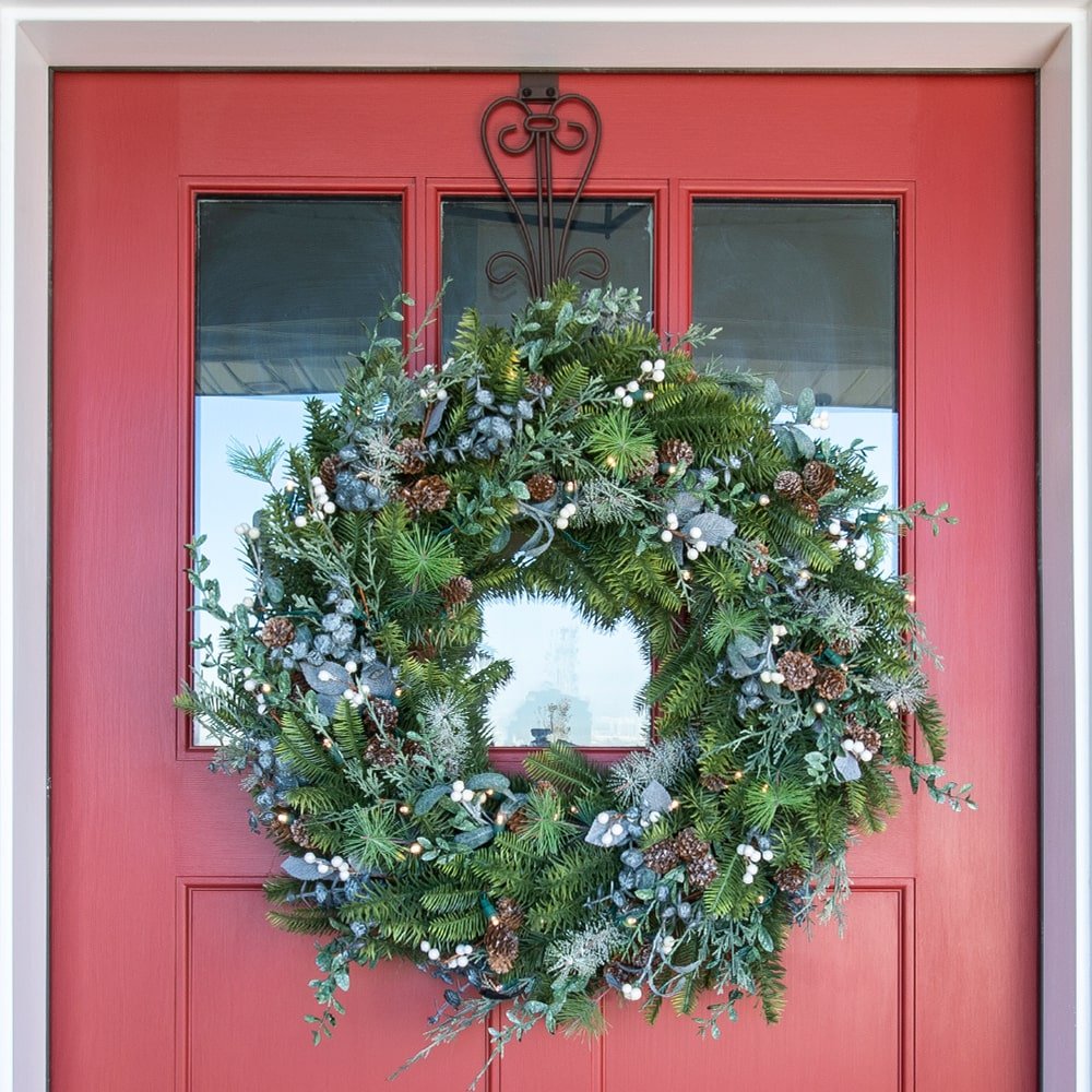 Rustic White Berry LED Wreath - Christmas World