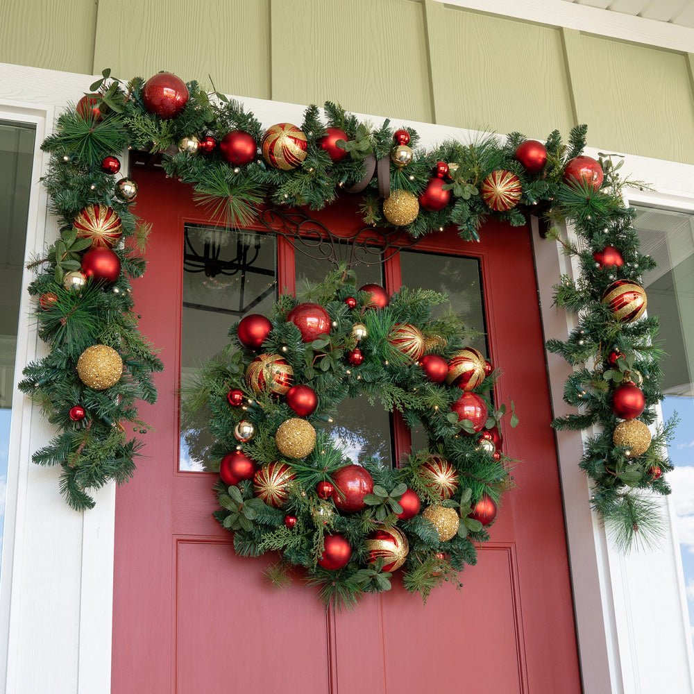 Classic Gold and Red Christmas Wreath | Christmas World