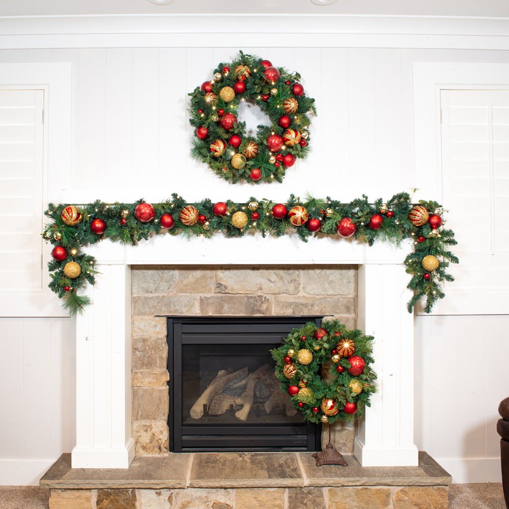 Classic Gold & Red Christmas Wreath - Christmas World