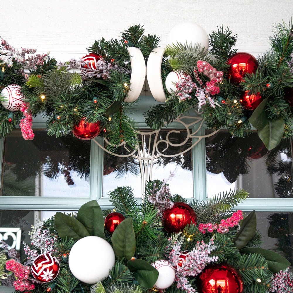 Nordic Red and White Christmas Wreath - Christmas World