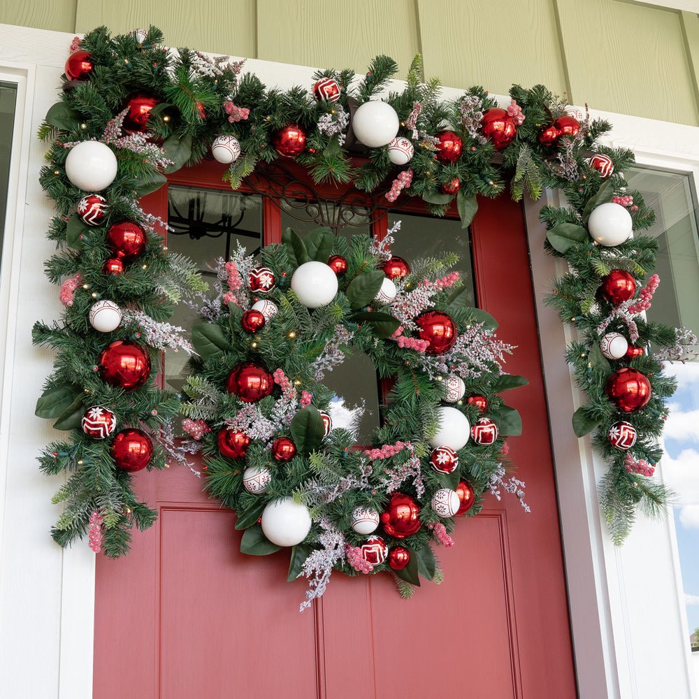 Nordic Red and White Christmas Wreath - Christmas World