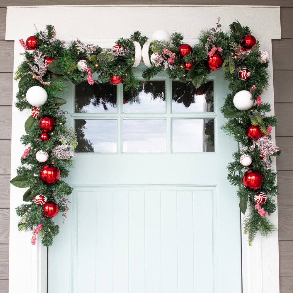 Nordic Red and White Garland (9 - Foot) - Christmas World