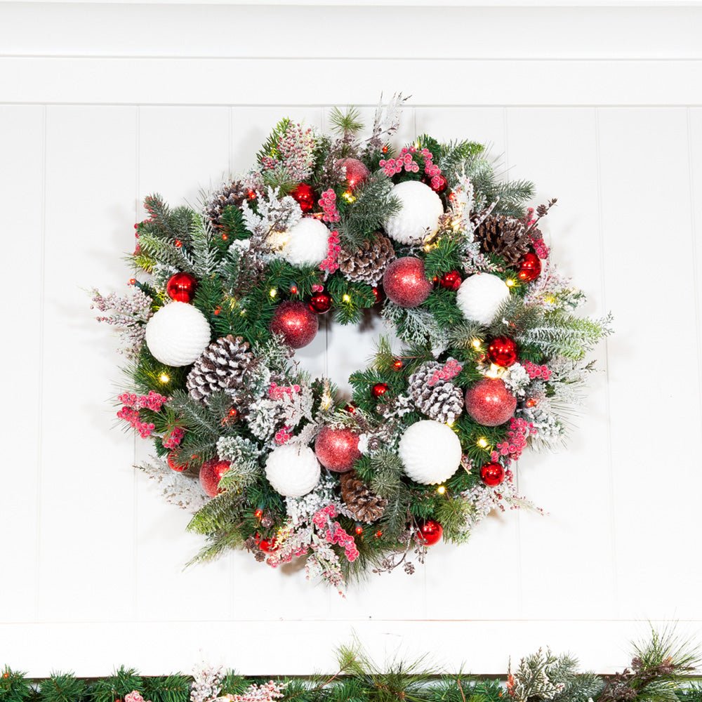 Winter Wonderland Frosted Wreath (30”) - Christmas World