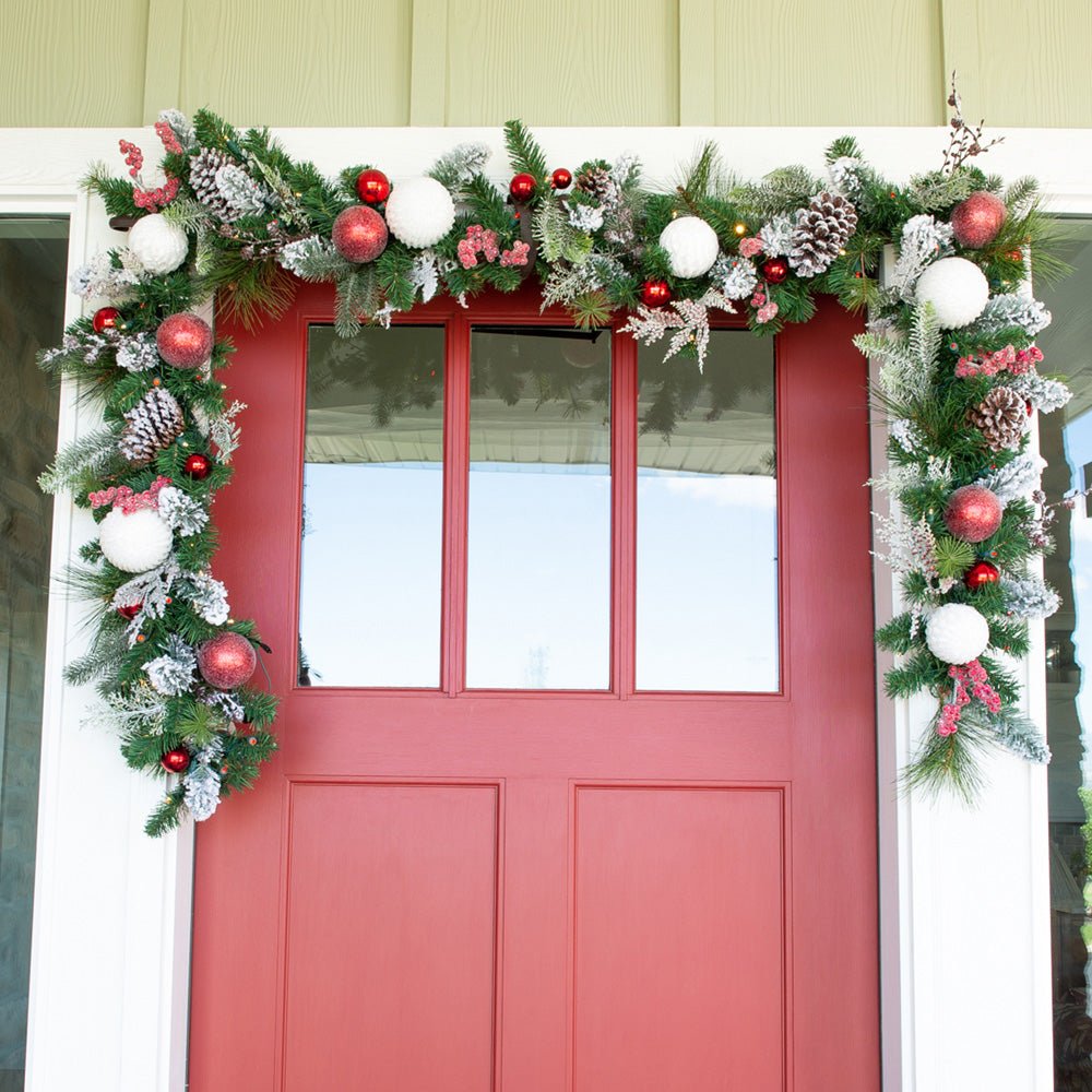 Frosted Wonderland Garland (9 - Foot) - Christmas World
