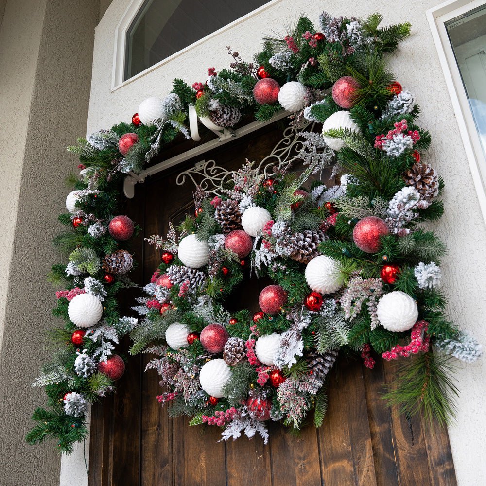 Frosted Wonderland Garland (9 - Foot) - Christmas World