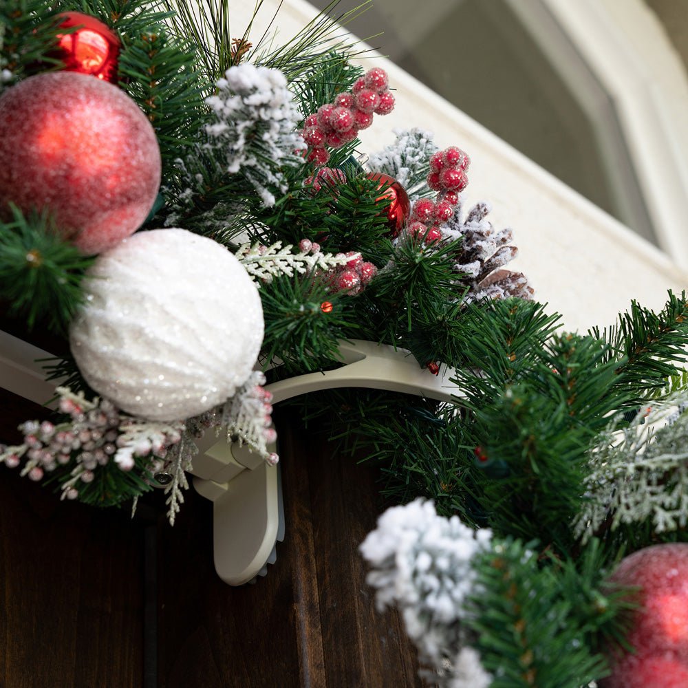 Frosted Wonderland Garland (9 - Foot) - Christmas World