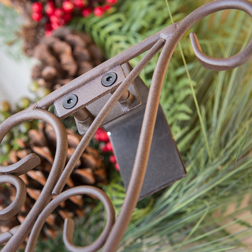 Ivy Wreath Hanger - Christmas World