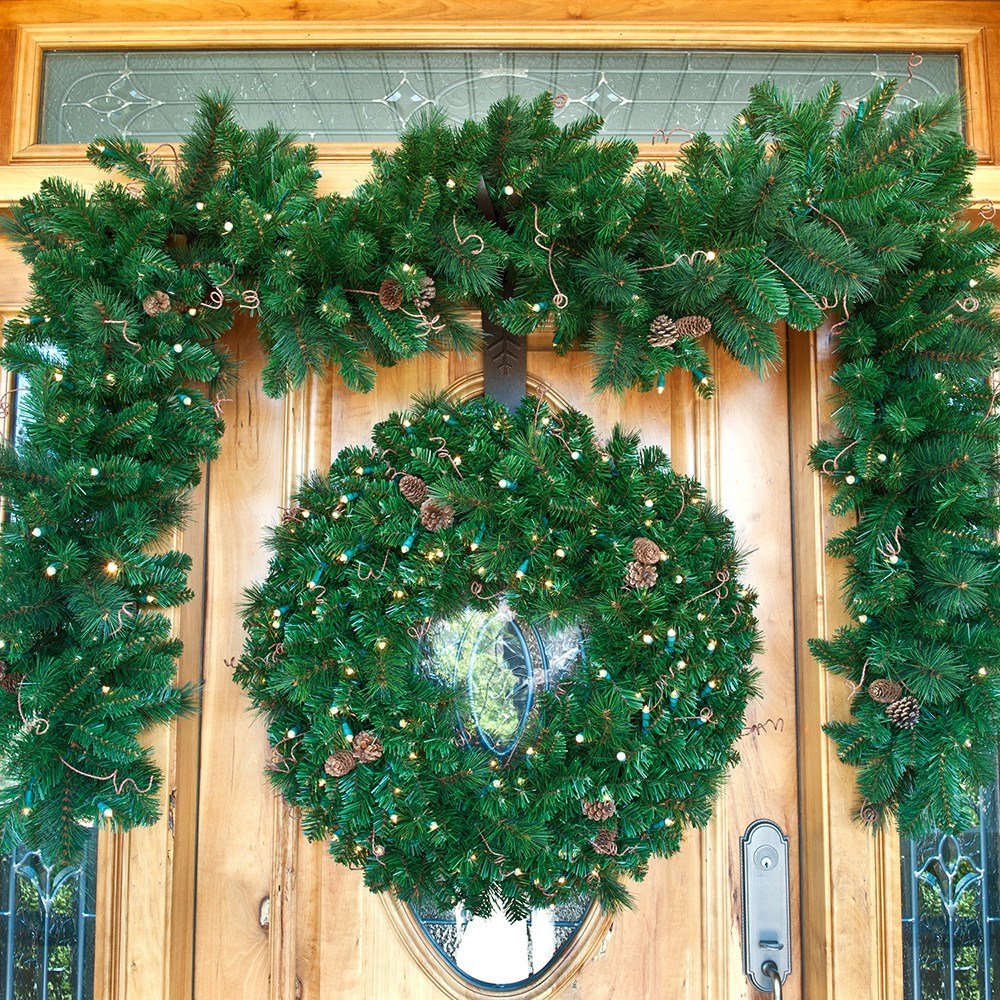 Black Forest LED Wreath - Christmas World